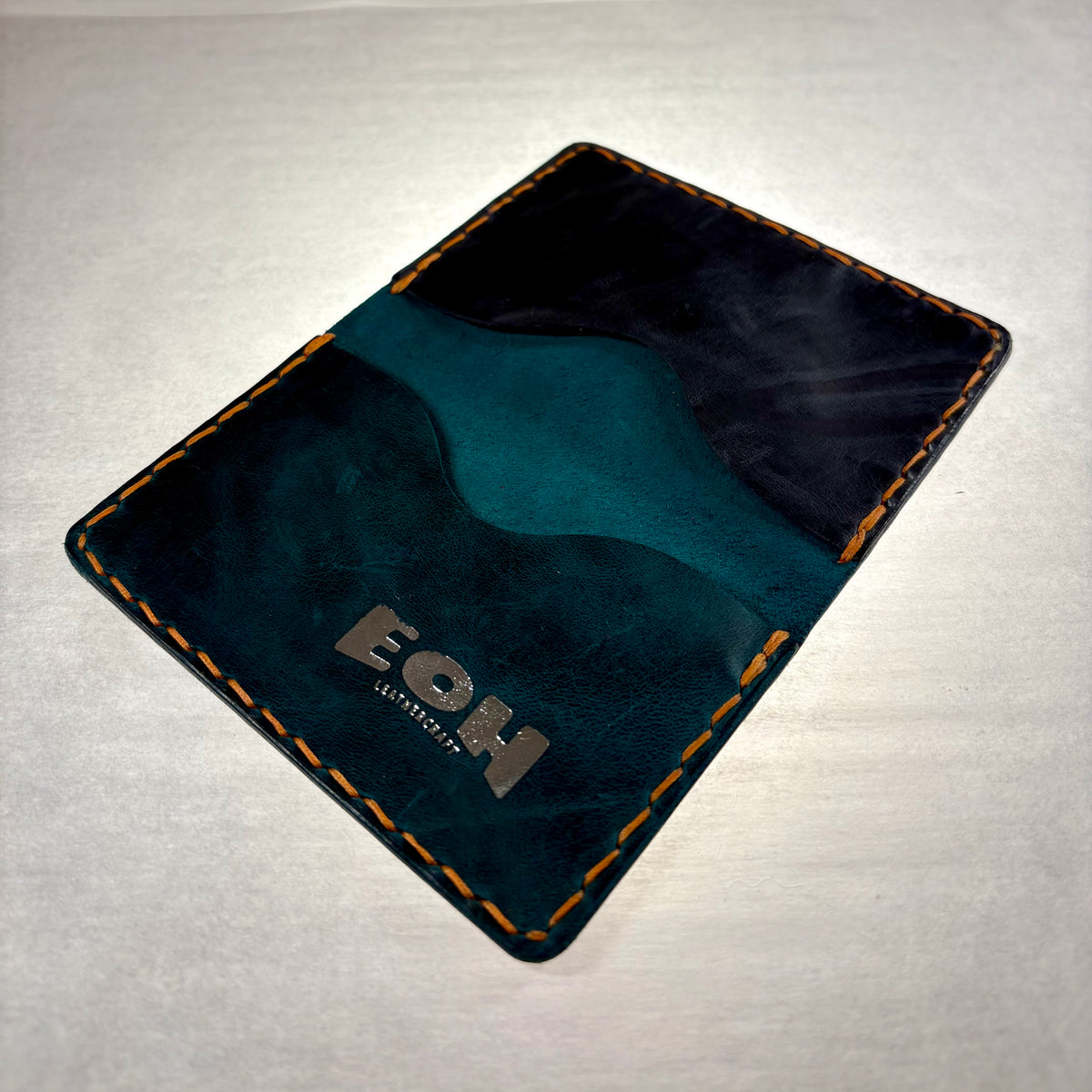 The Classic Standard cardholder