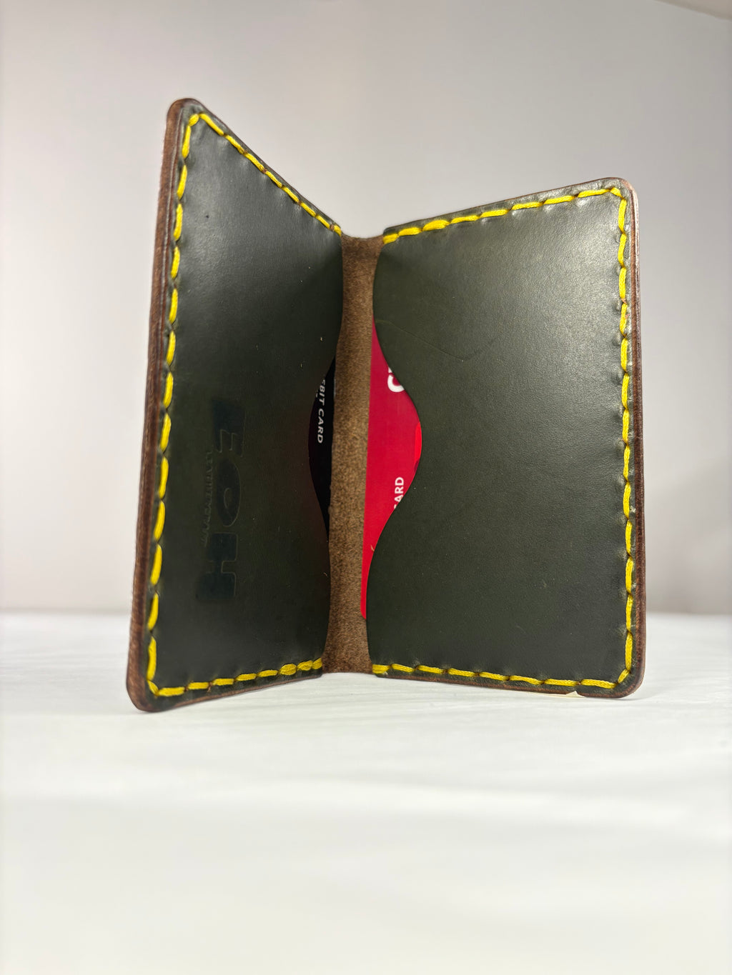 The Classic Standard cardholder