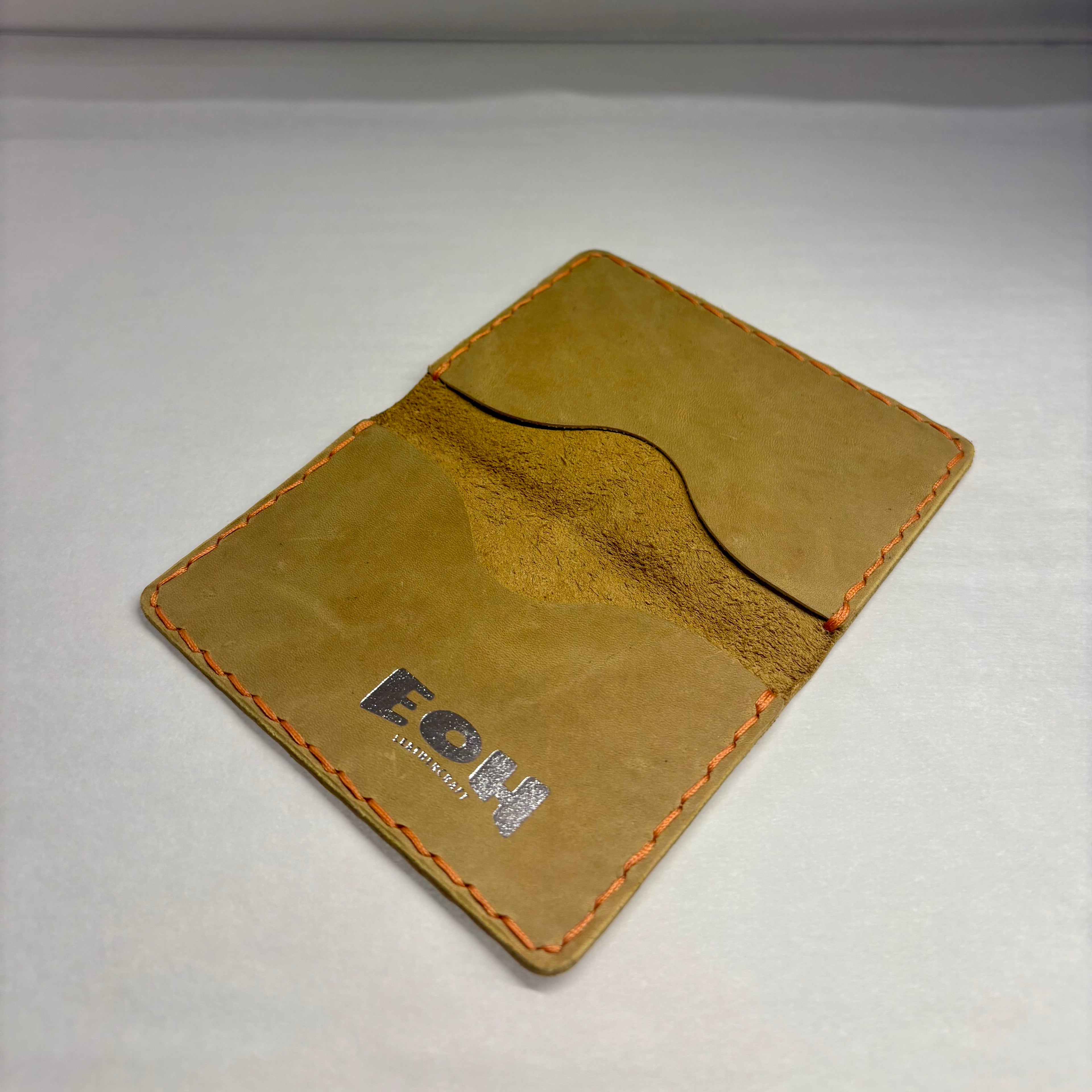 The Classic Standard cardholder