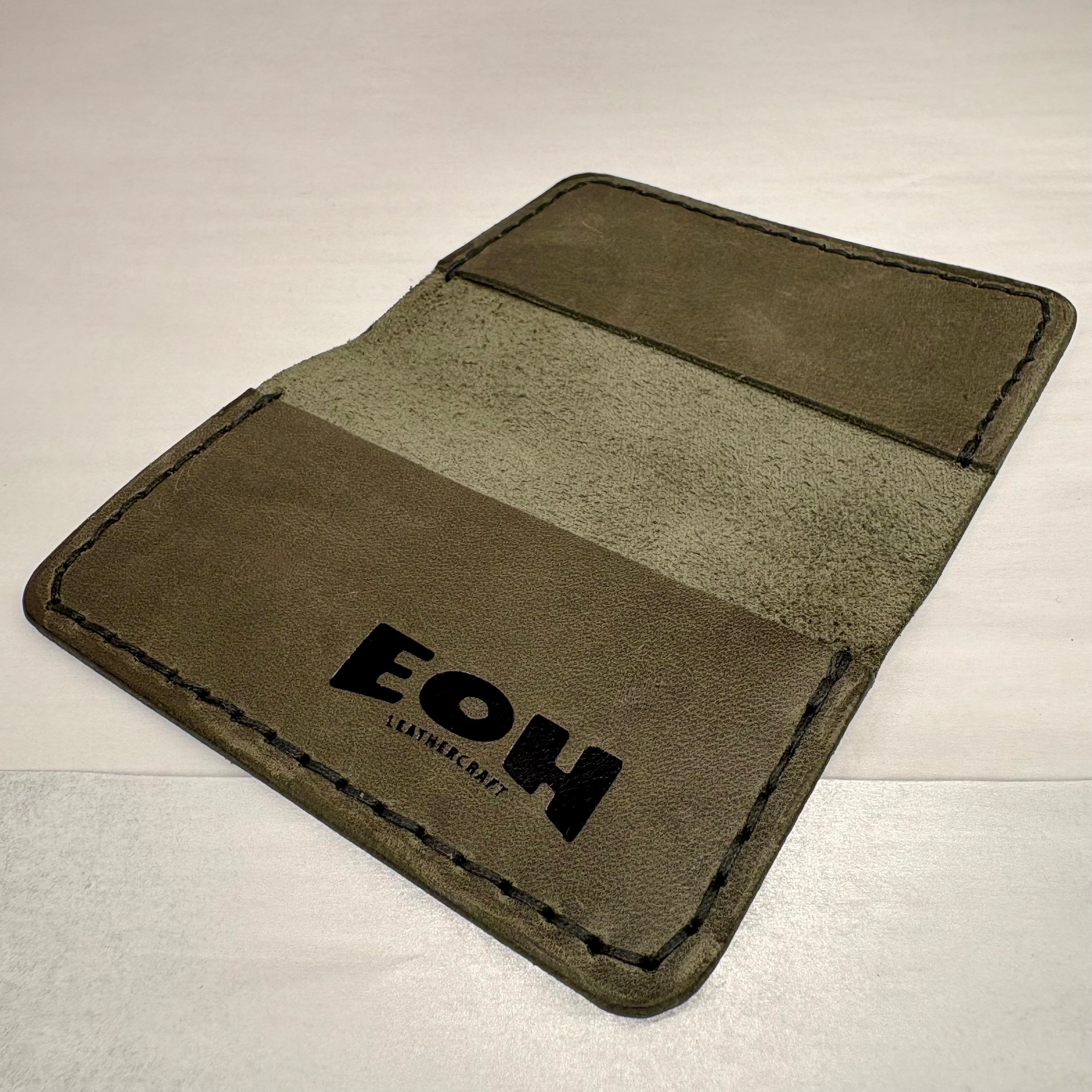 The Classic Standard cardholder