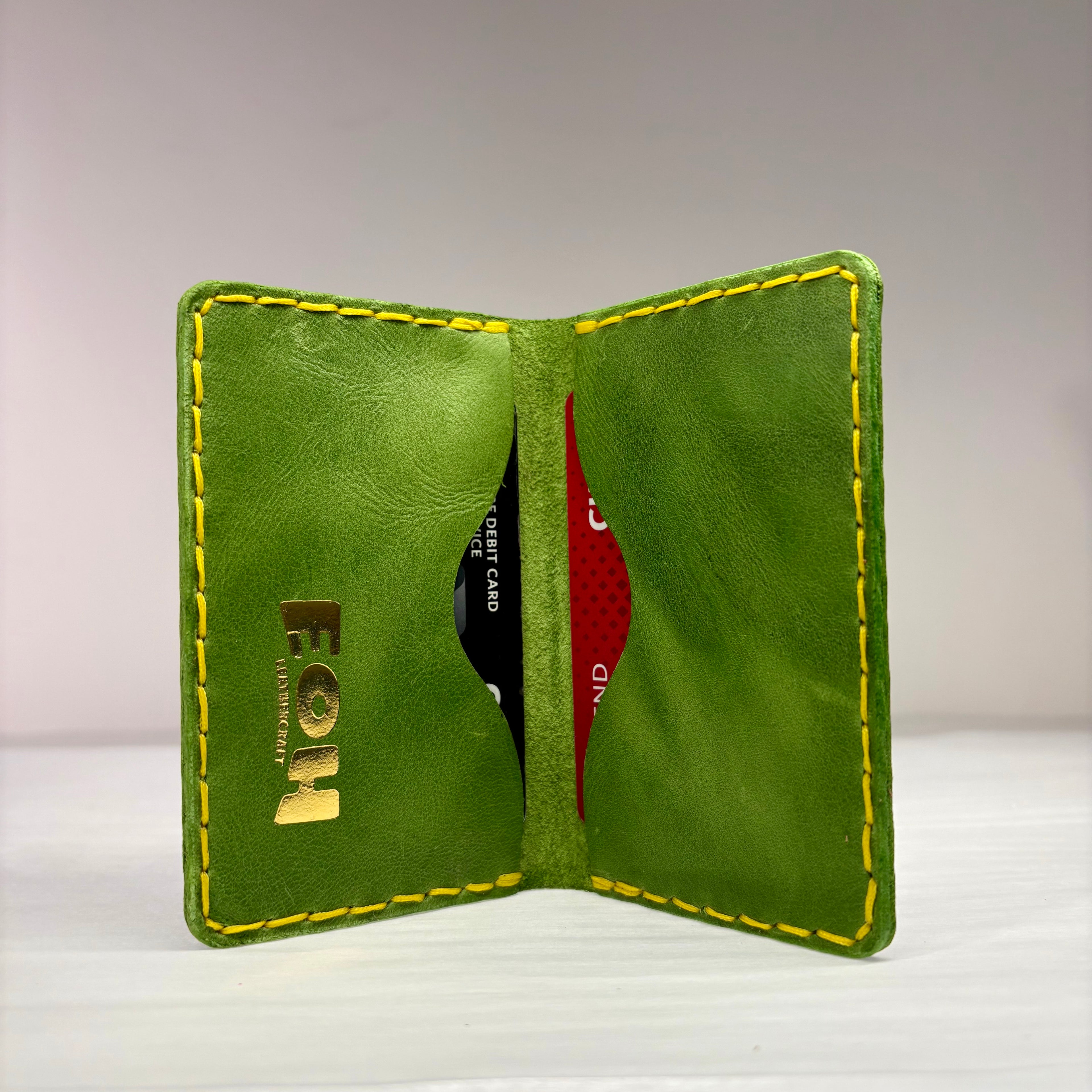 The Classic Standard cardholder